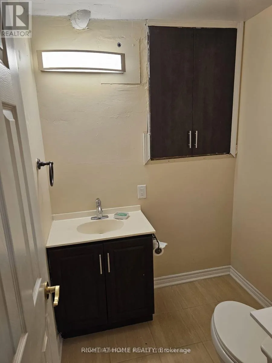 BSMT - 730 SHEPPARD AVENUE