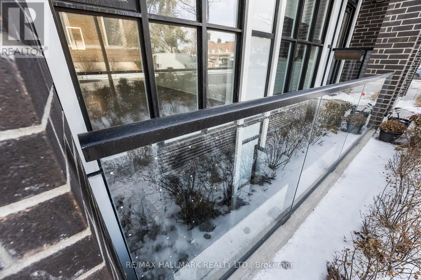 TH 103 - 2301 DANFORTH AVENUE