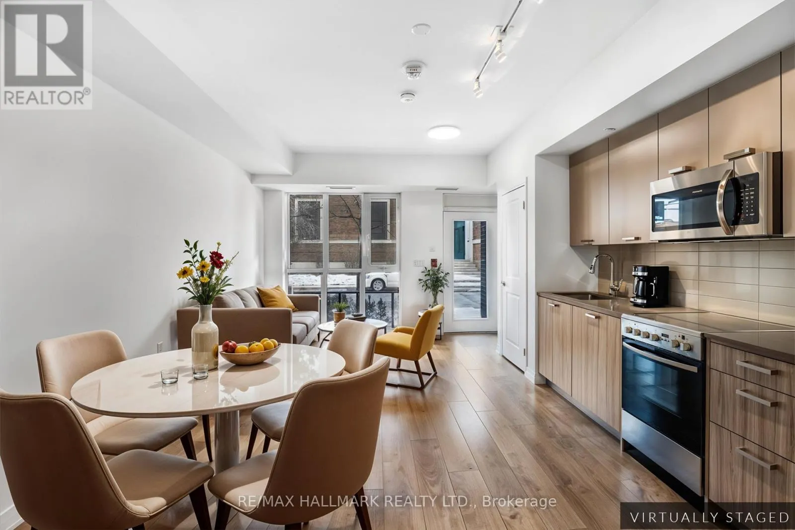 TH 103 - 2301 DANFORTH AVENUE