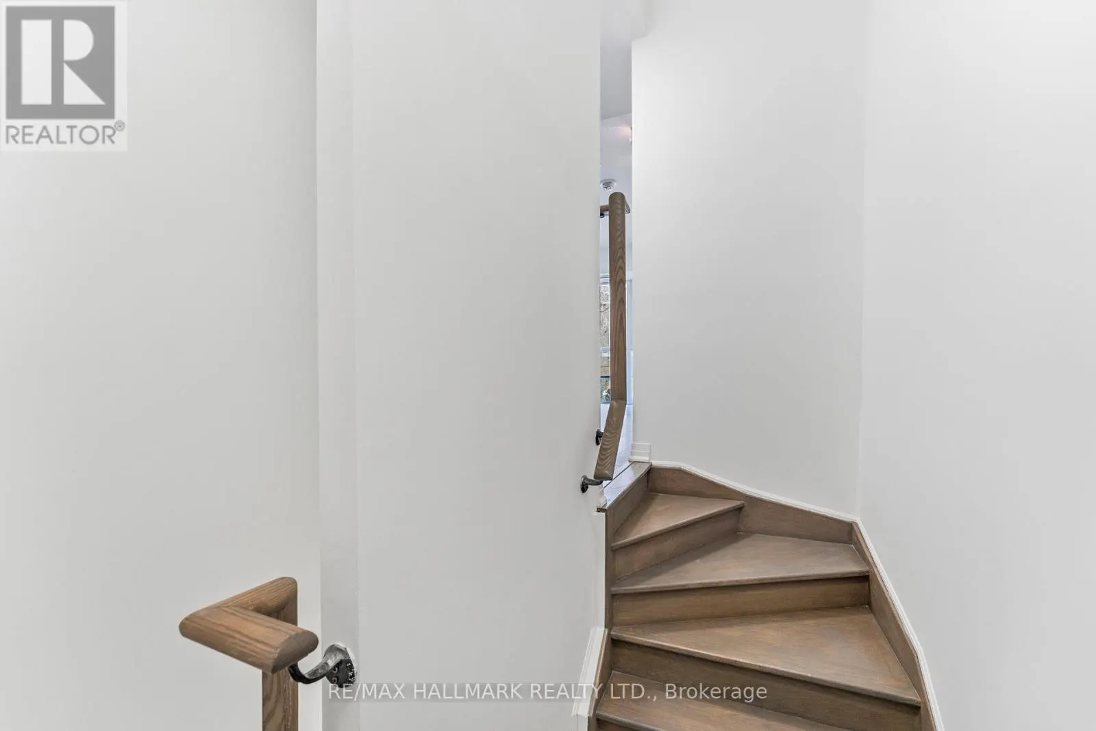 TH 103 - 2301 DANFORTH AVENUE