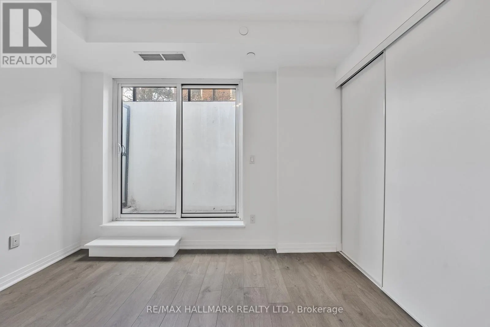 TH 103 - 2301 DANFORTH AVENUE