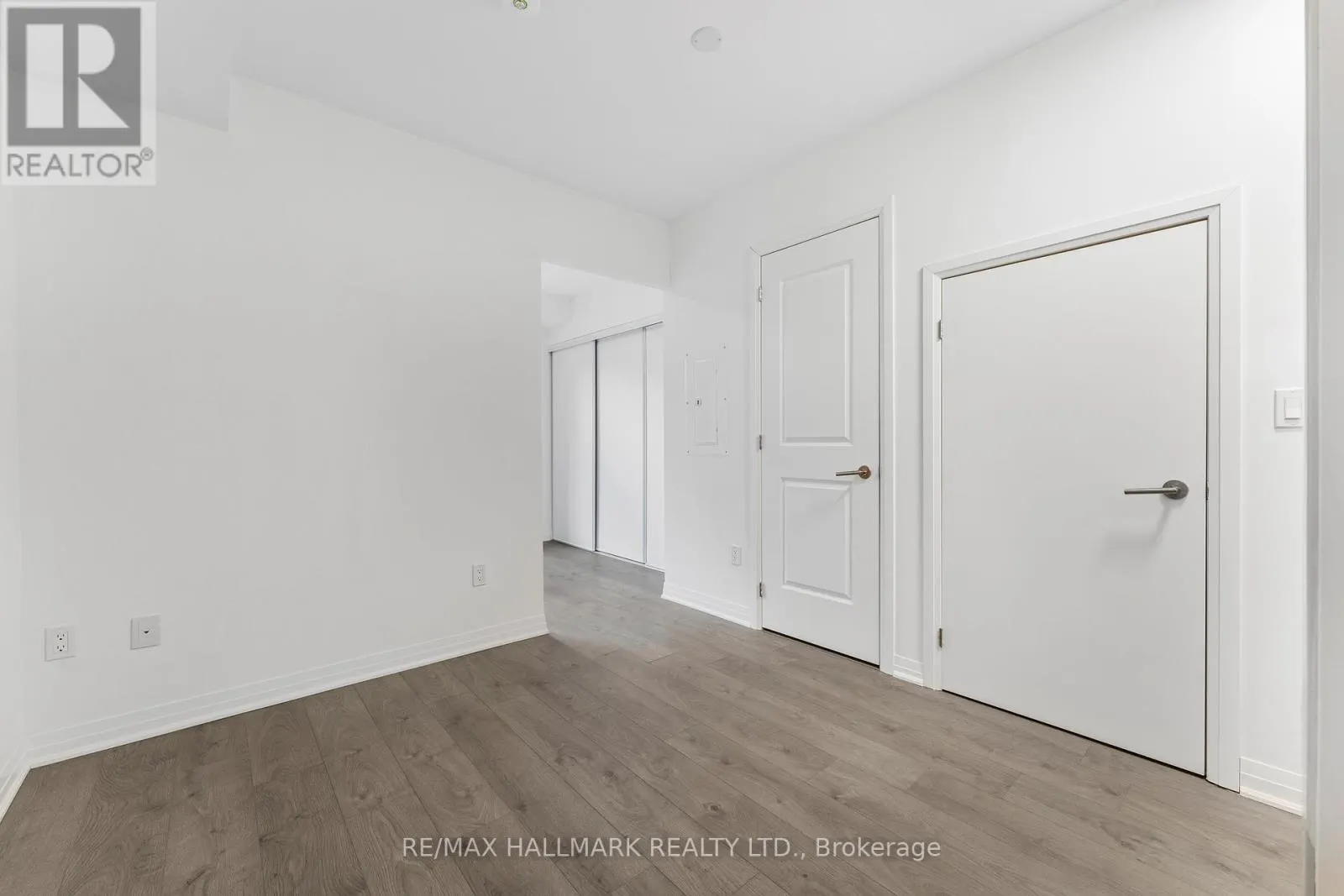 TH 103 - 2301 DANFORTH AVENUE