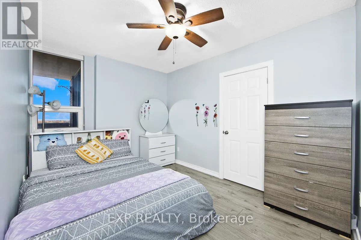 1111 - 121 LING ROAD