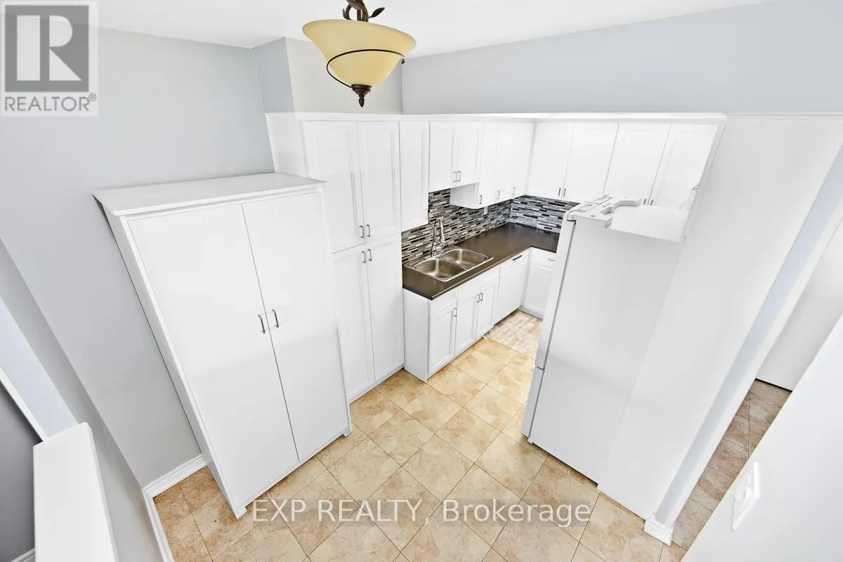 1111 - 121 LING ROAD