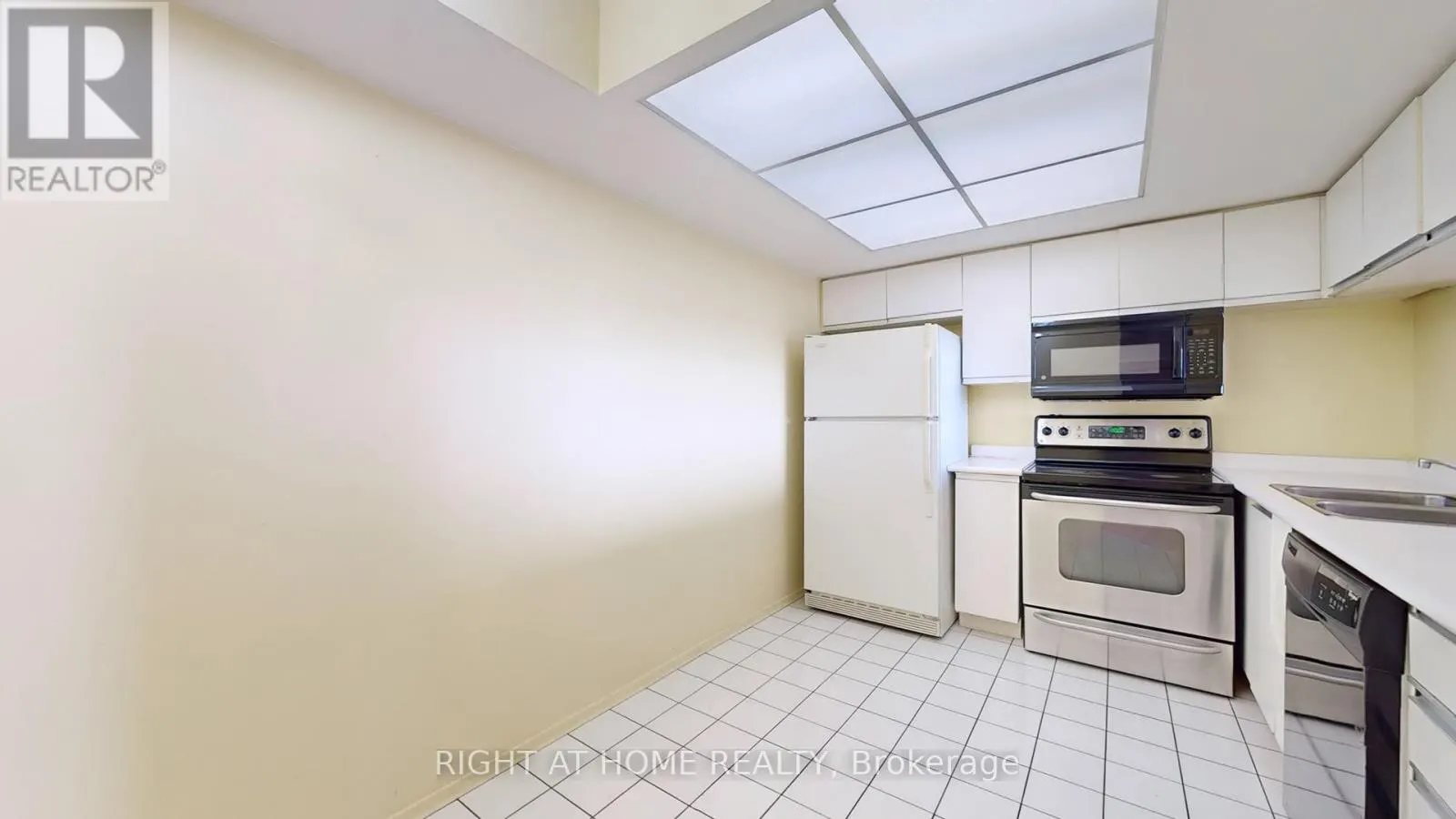 1107 - 350 ALTON TOWERS CIRCLE