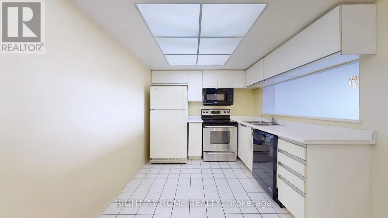 1107 - 350 ALTON TOWERS CIRCLE