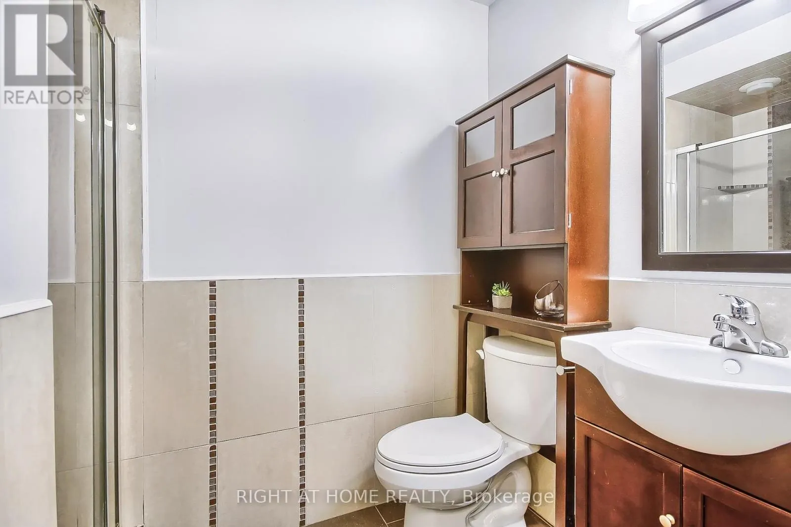 PH7 - 955 O'CONNOR DRIVE E