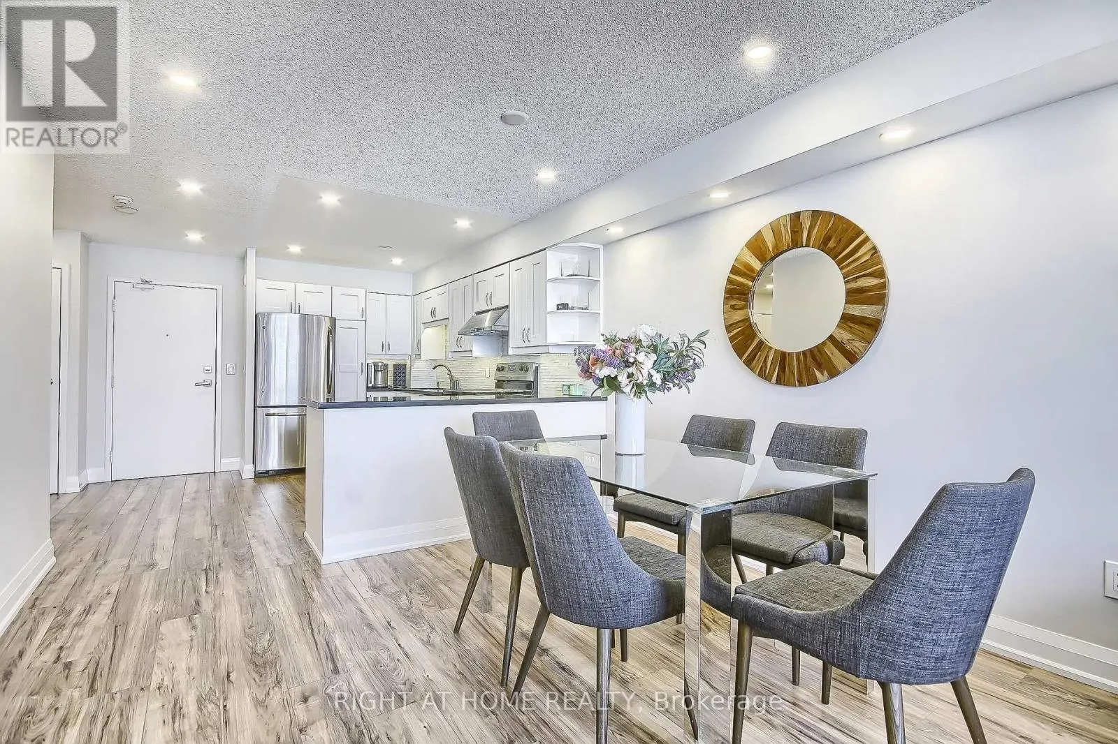 PH7 - 955 O'CONNOR DRIVE E