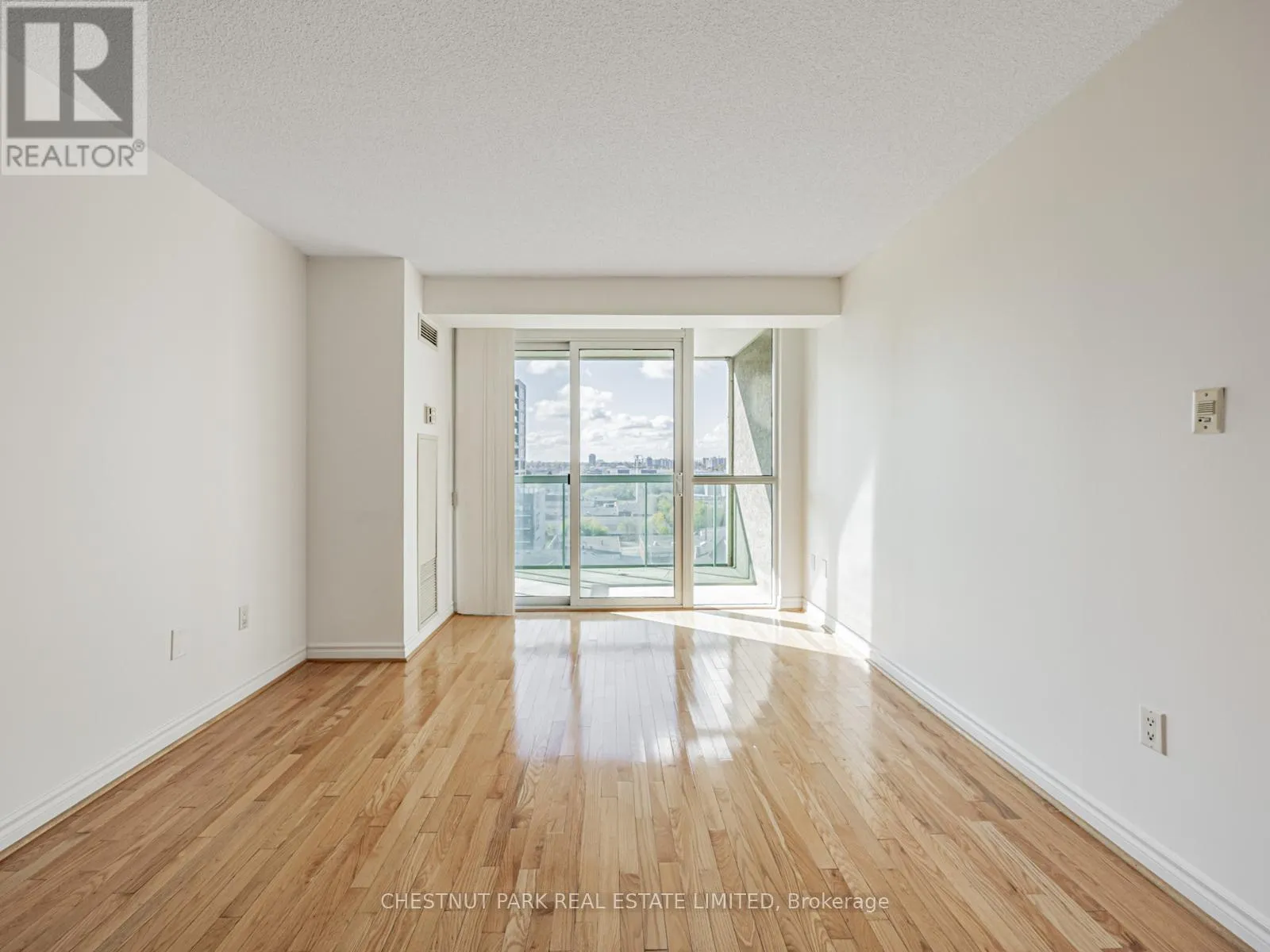 1029 - 125 OMNI DRIVE