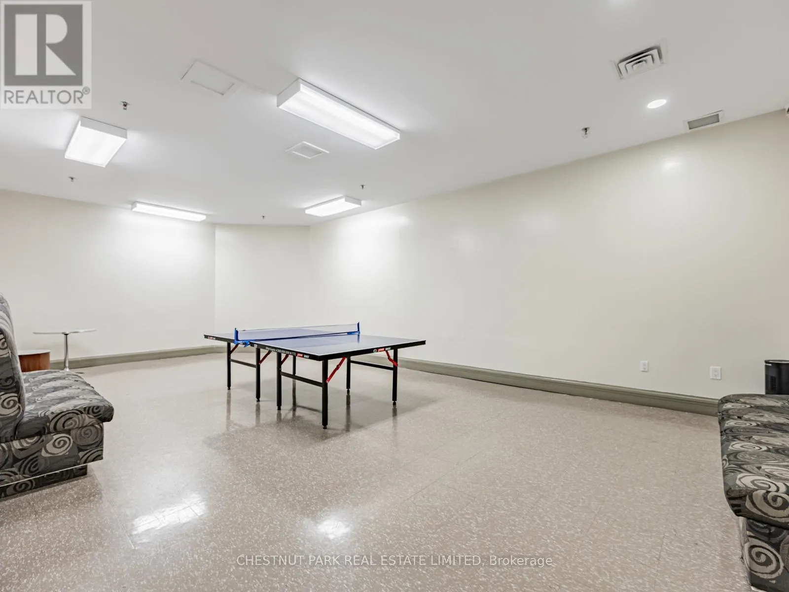 1029 - 125 OMNI DRIVE