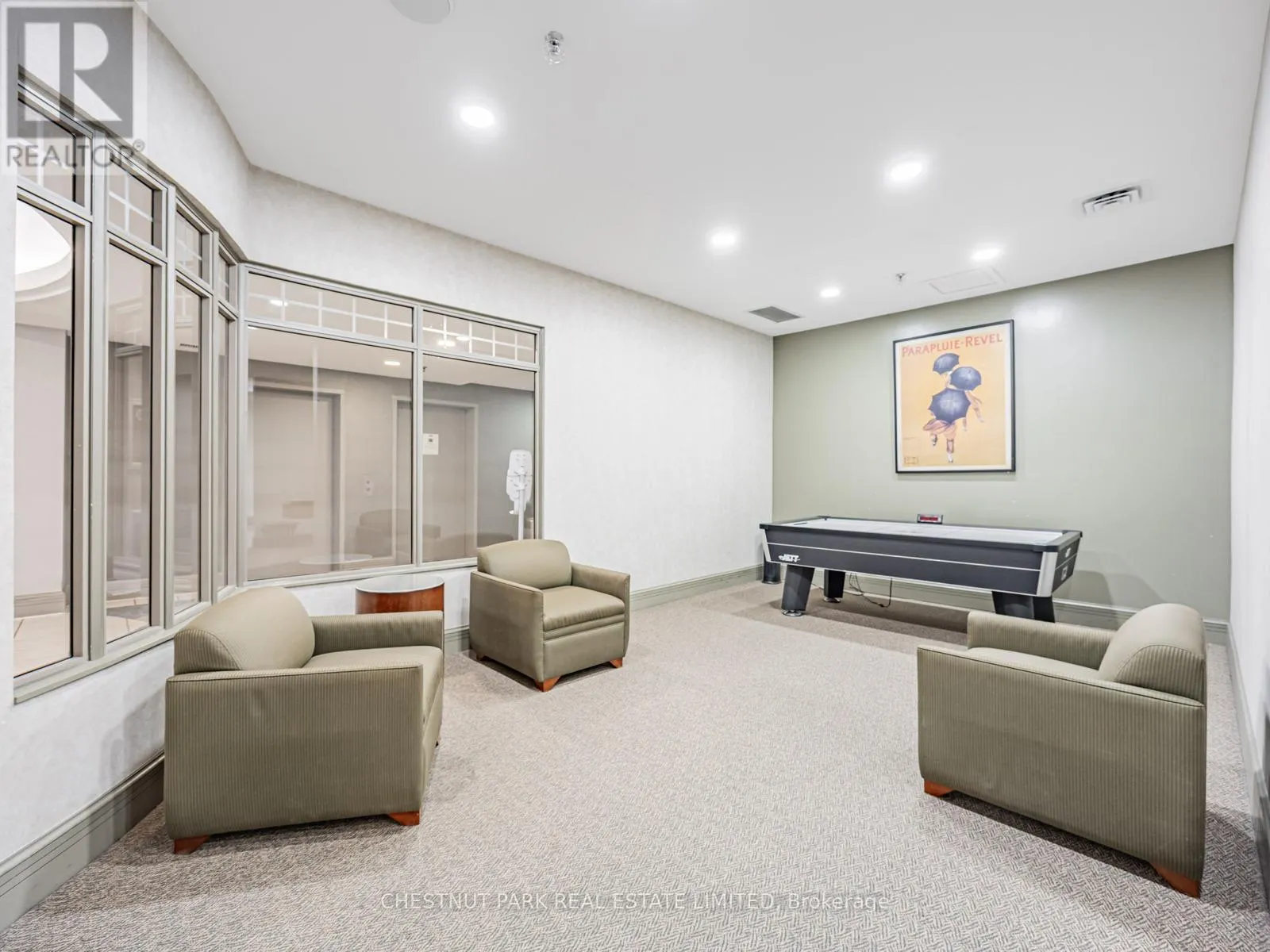 1029 - 125 OMNI DRIVE