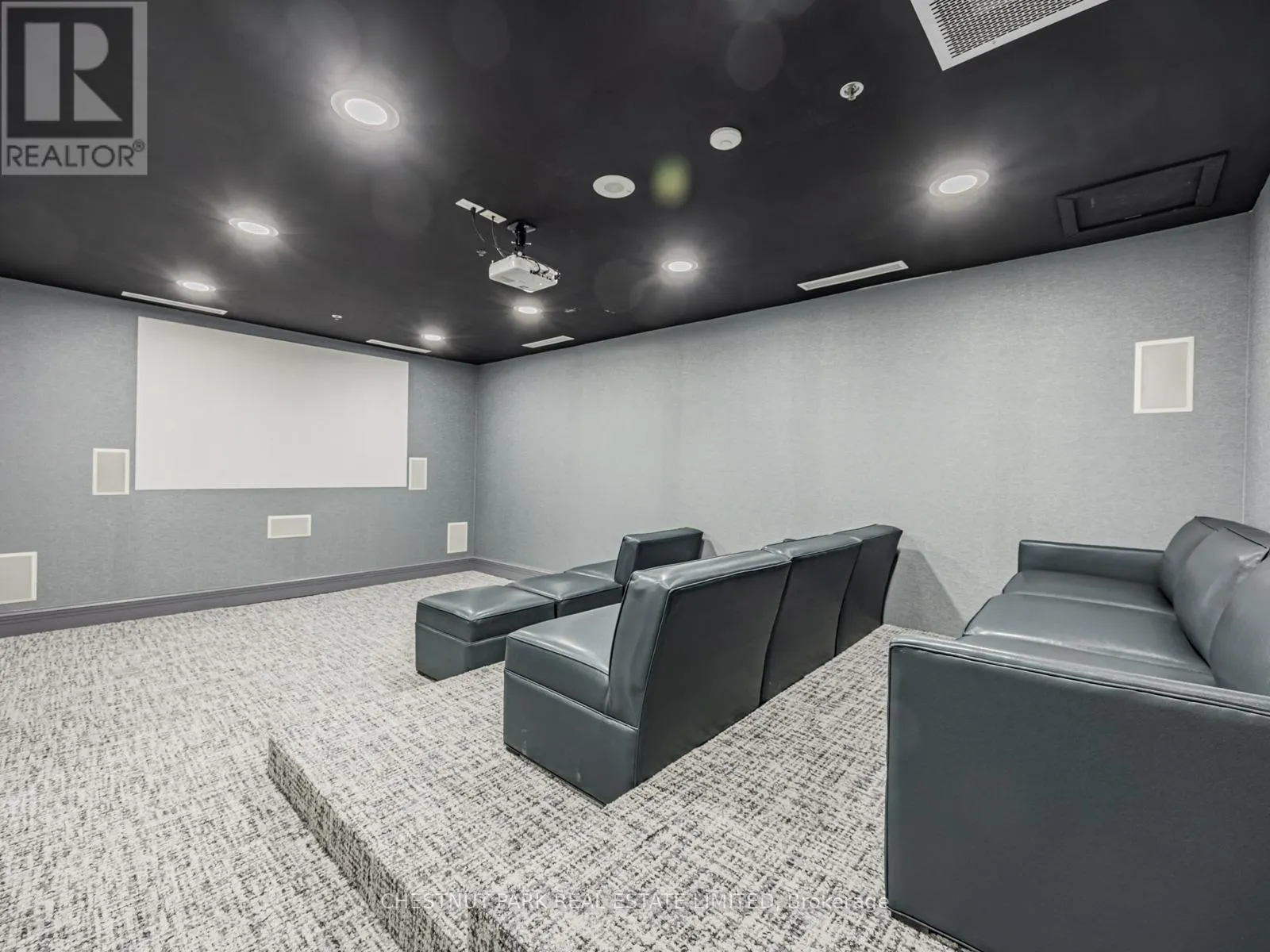 1029 - 125 OMNI DRIVE