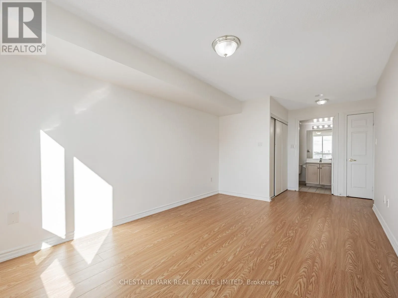 1029 - 125 OMNI DRIVE