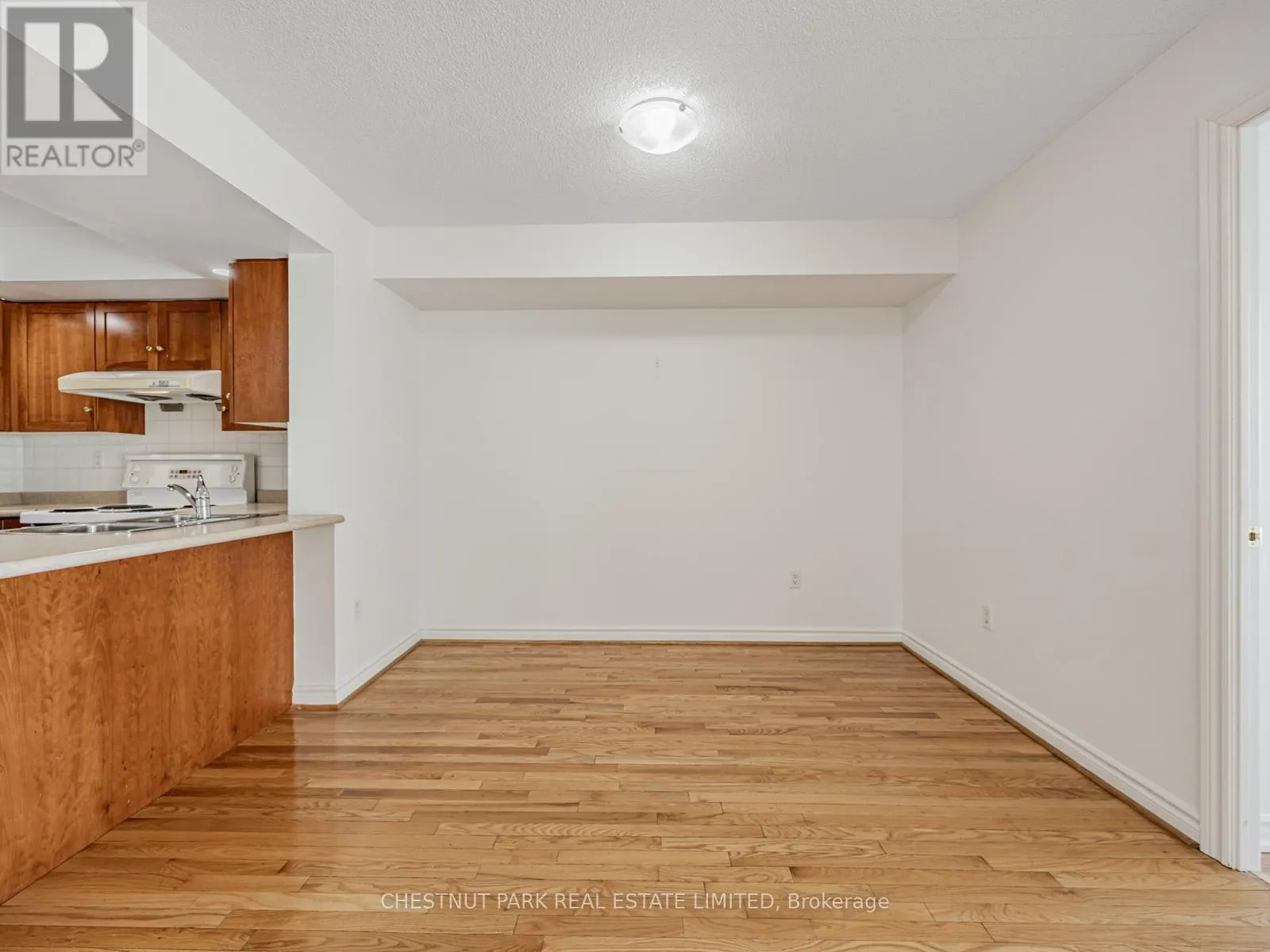 1029 - 125 OMNI DRIVE