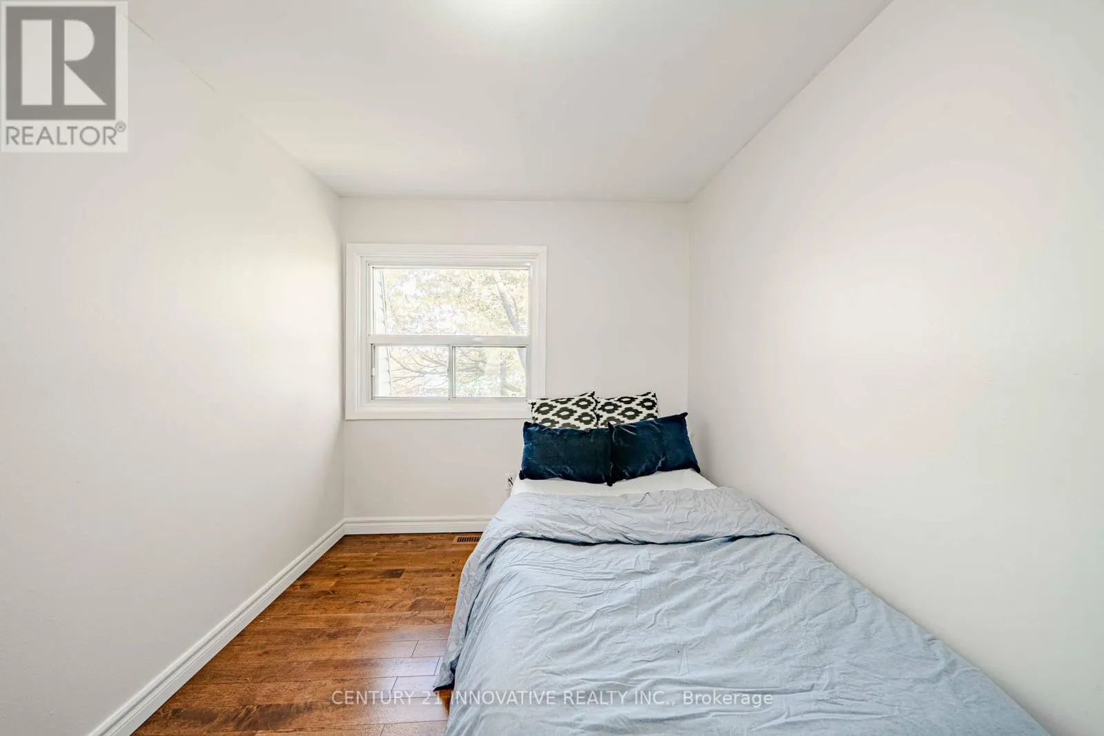 68 - 102 TRAILRIDGE CRESCENT