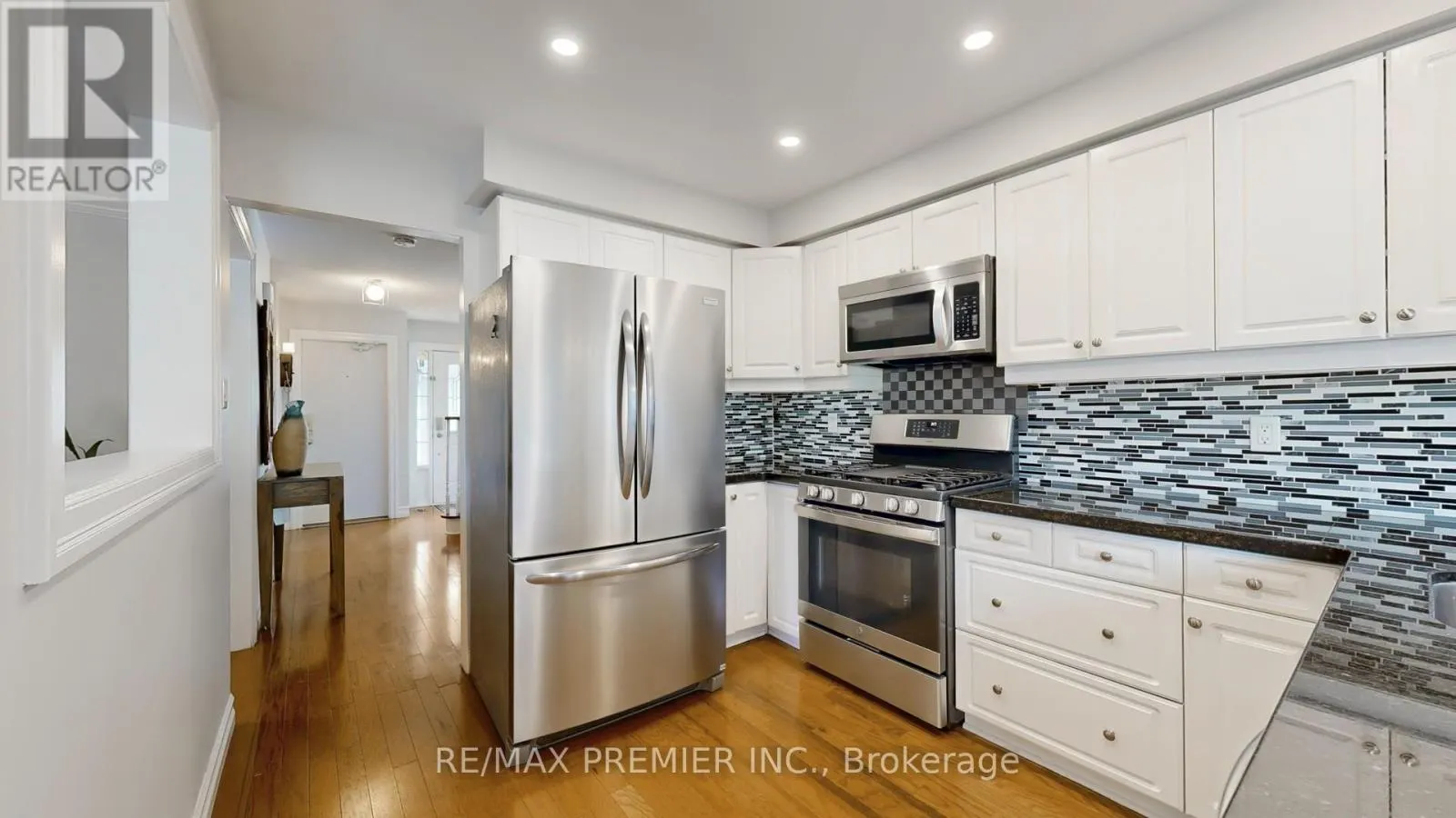 40 STAFFORD CRESCENT