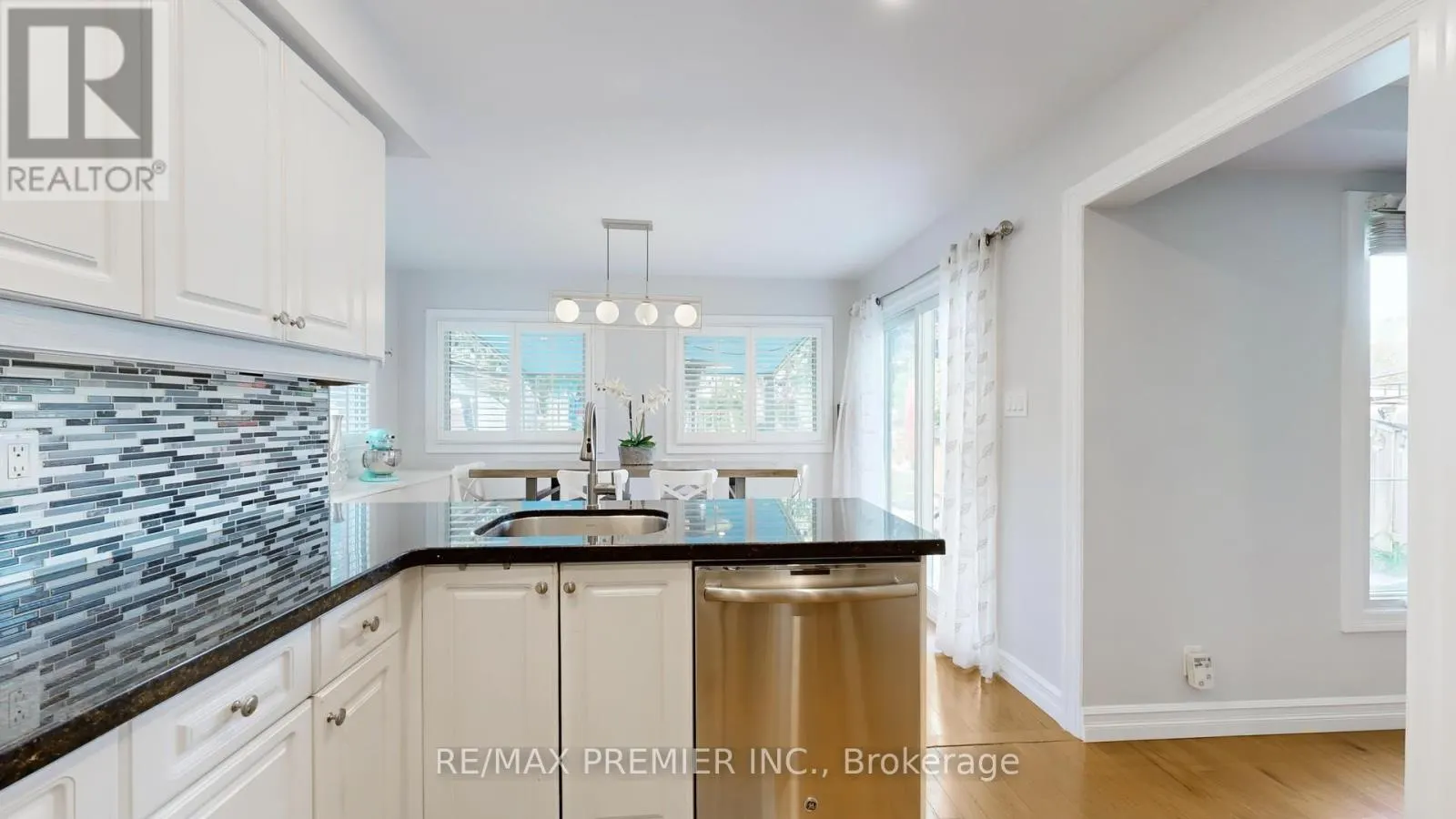 40 STAFFORD CRESCENT