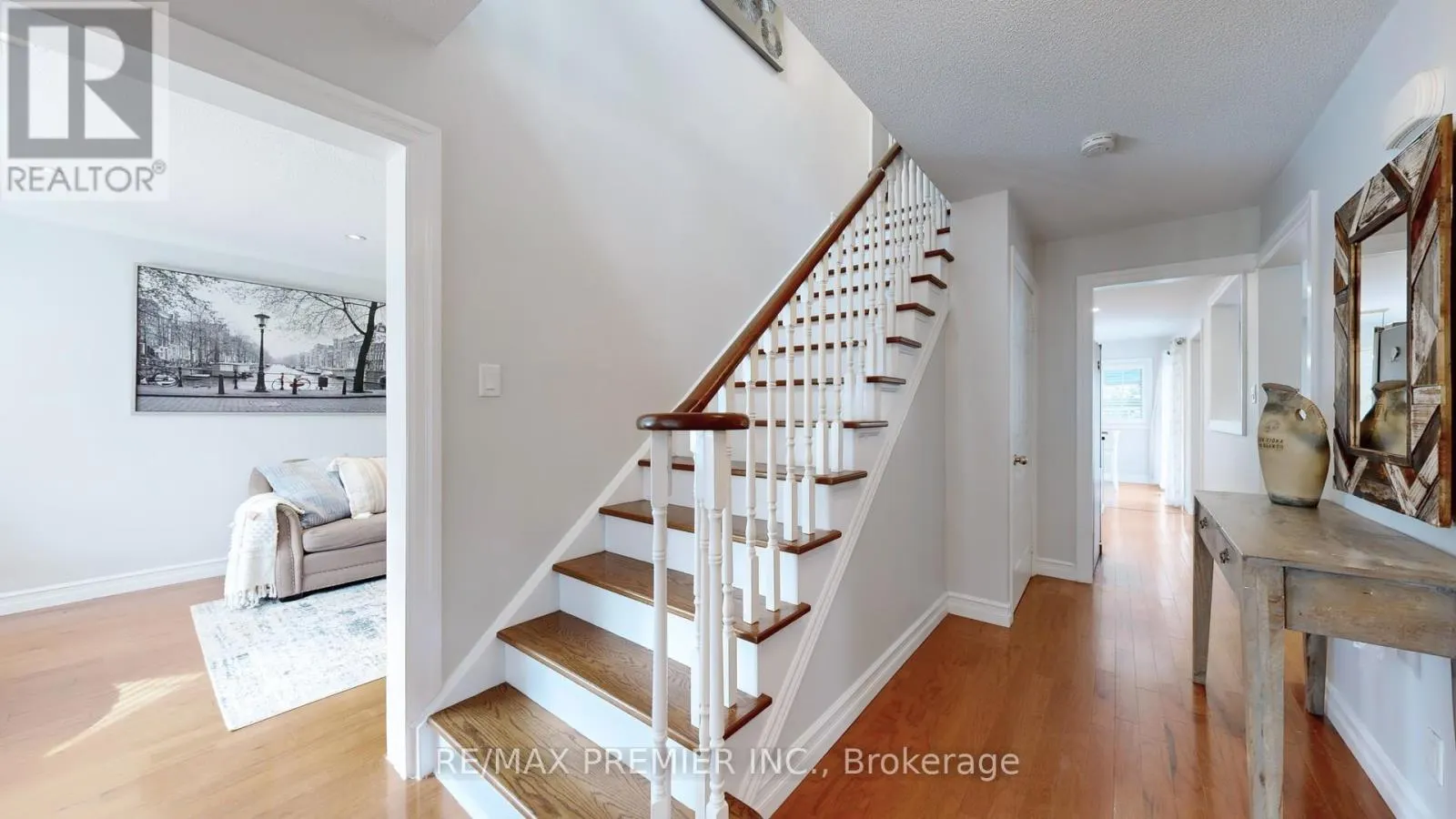 40 STAFFORD CRESCENT