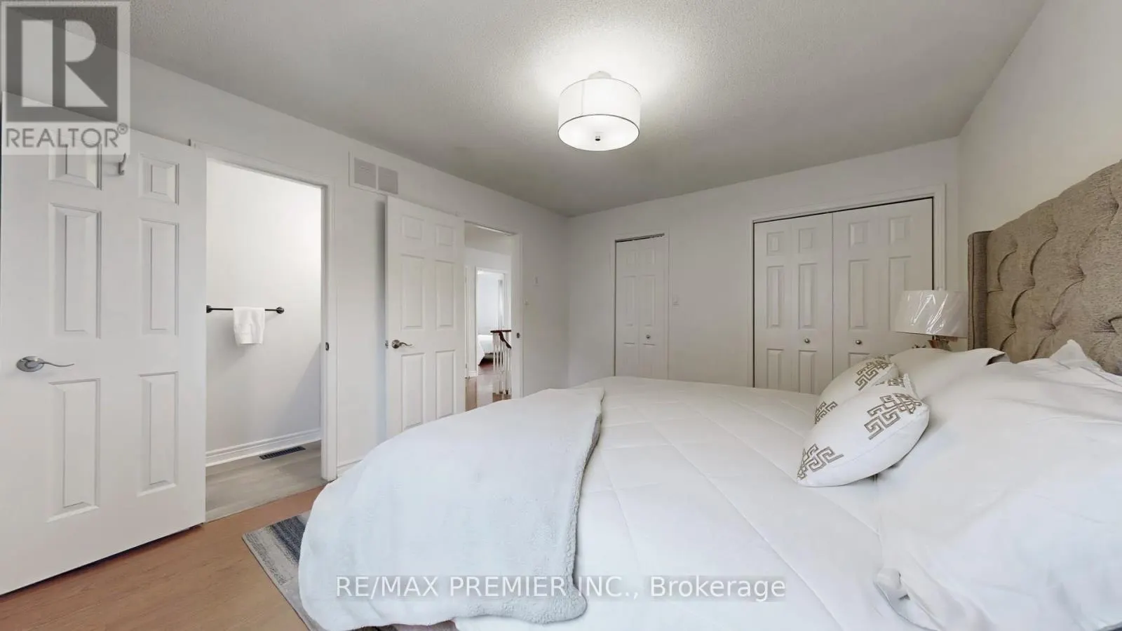 40 STAFFORD CRESCENT