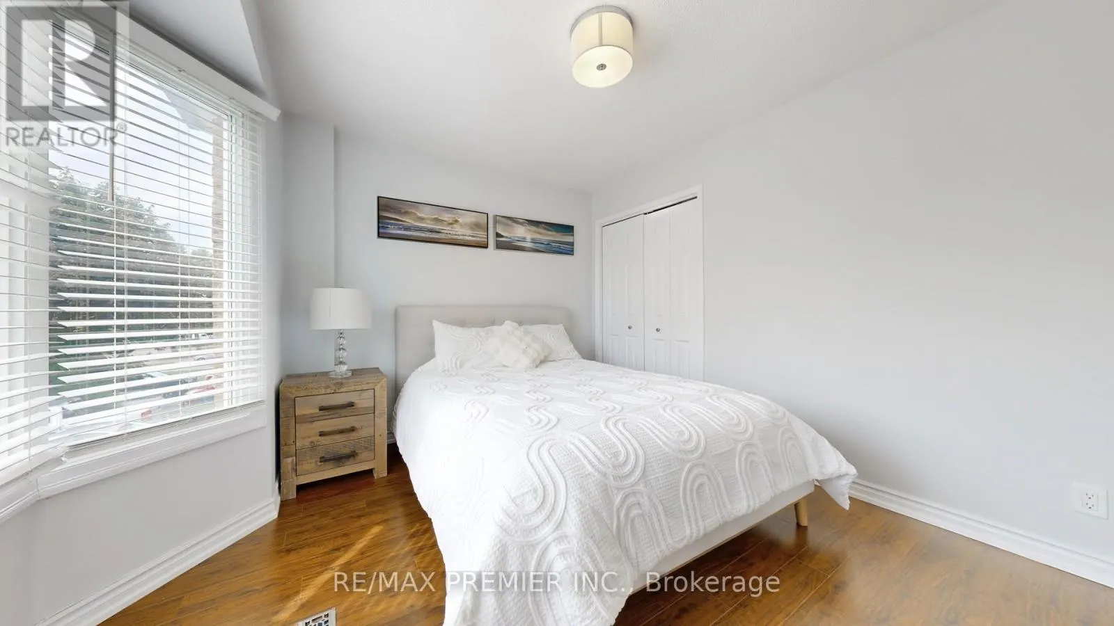 40 STAFFORD CRESCENT