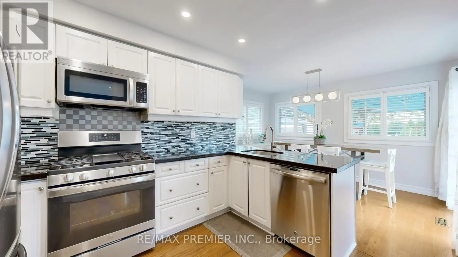 40 STAFFORD CRESCENT