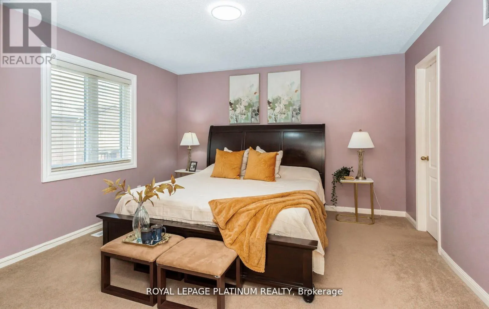 4 SKIPPERHILL CRESCENT