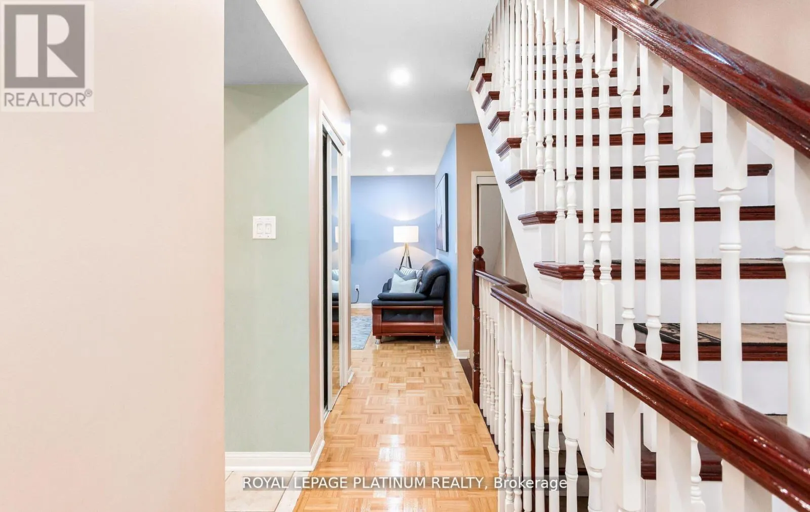 4 SKIPPERHILL CRESCENT