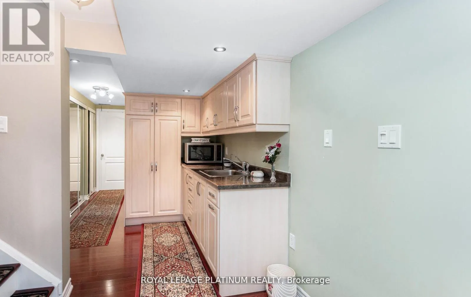 4 SKIPPERHILL CRESCENT