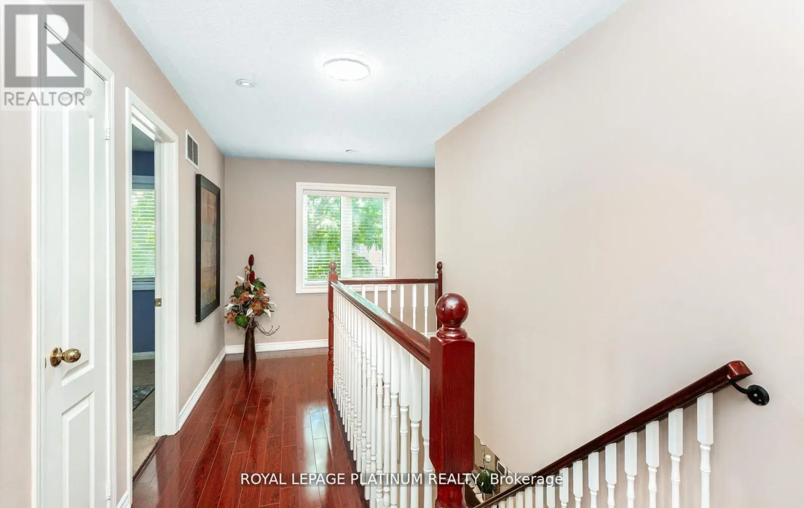 4 SKIPPERHILL CRESCENT