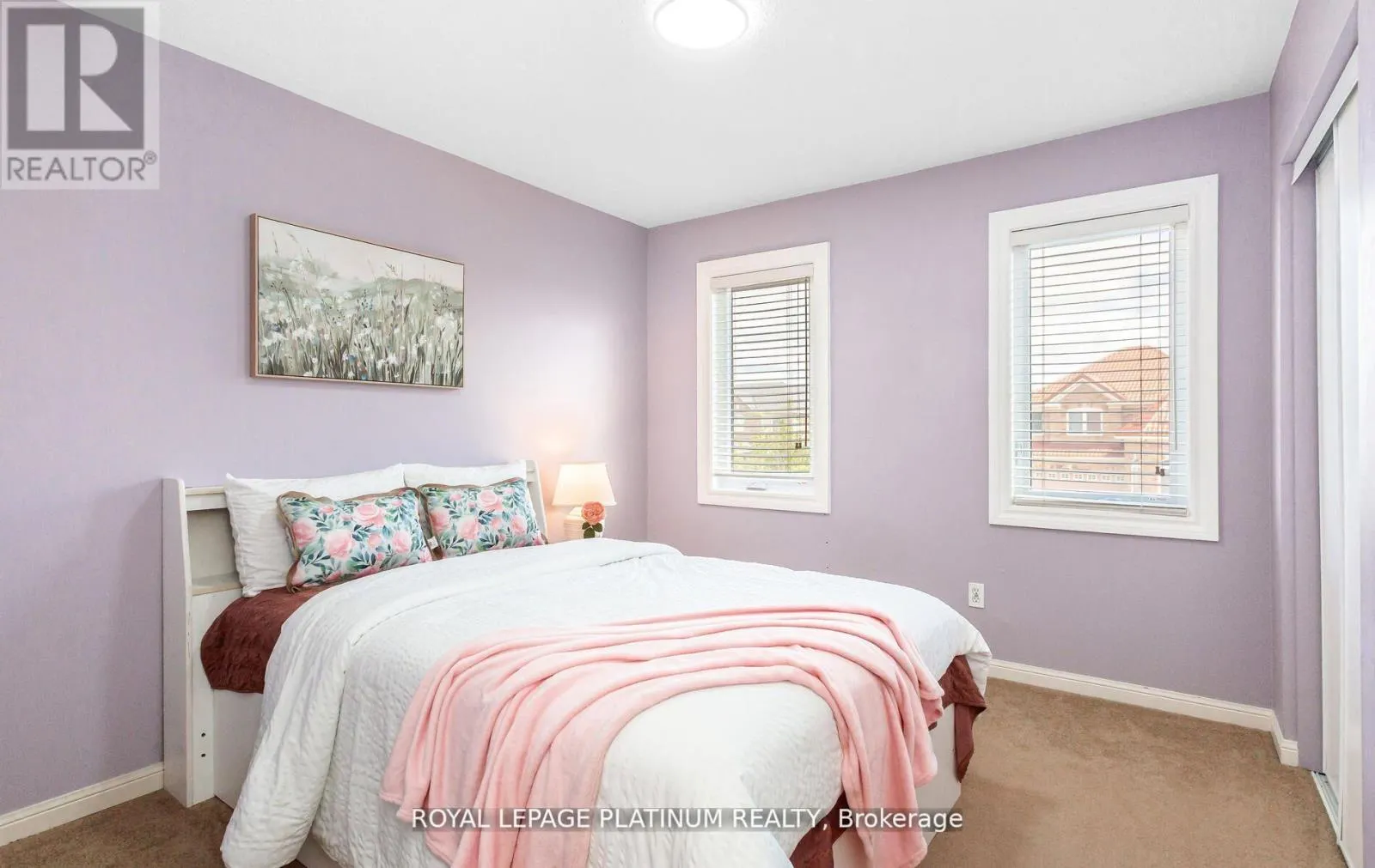 4 SKIPPERHILL CRESCENT