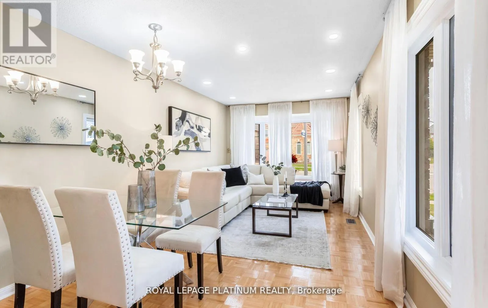 4 SKIPPERHILL CRESCENT