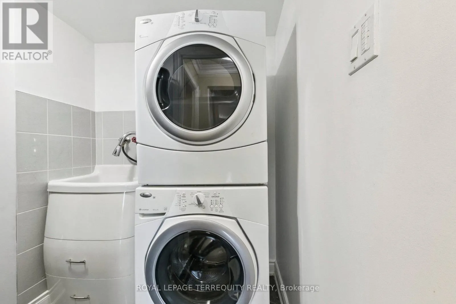 1501 - 2330 BRIDLETOWNE CIRCLE