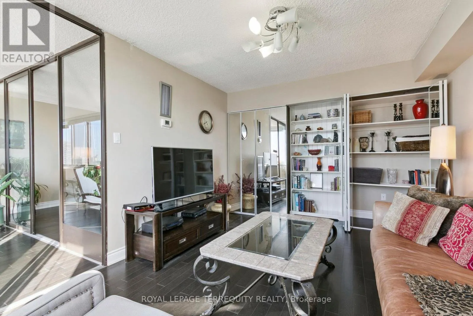 1501 - 2330 BRIDLETOWNE CIRCLE