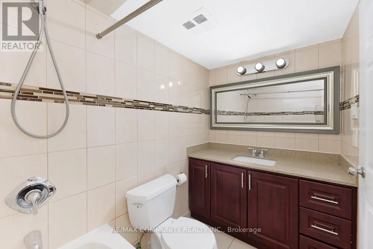 1102 - 3380 EGLINTON AVENUE E