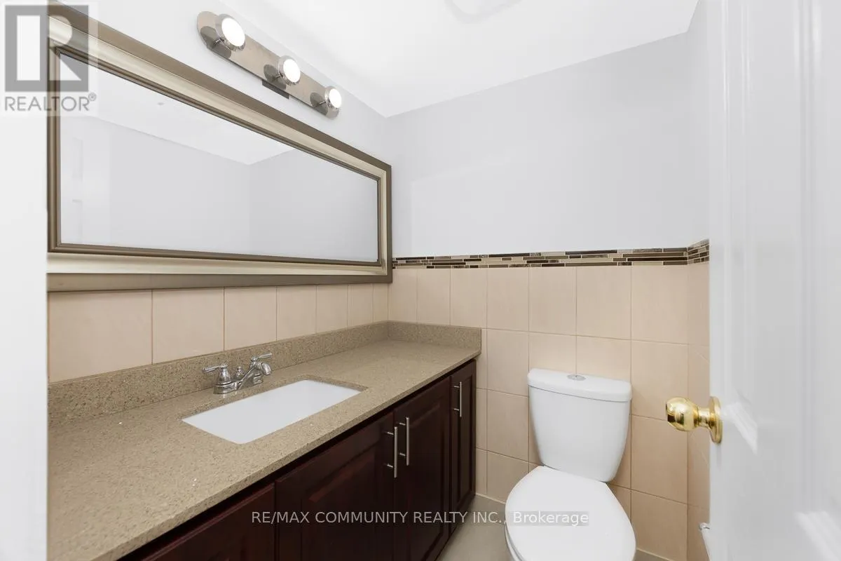 1102 - 3380 EGLINTON AVENUE E