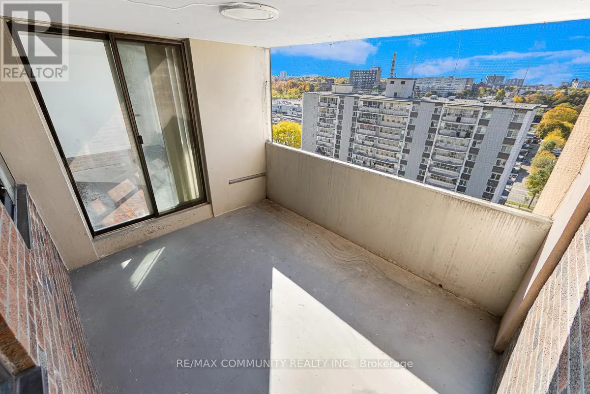 1102 - 3380 EGLINTON AVENUE E