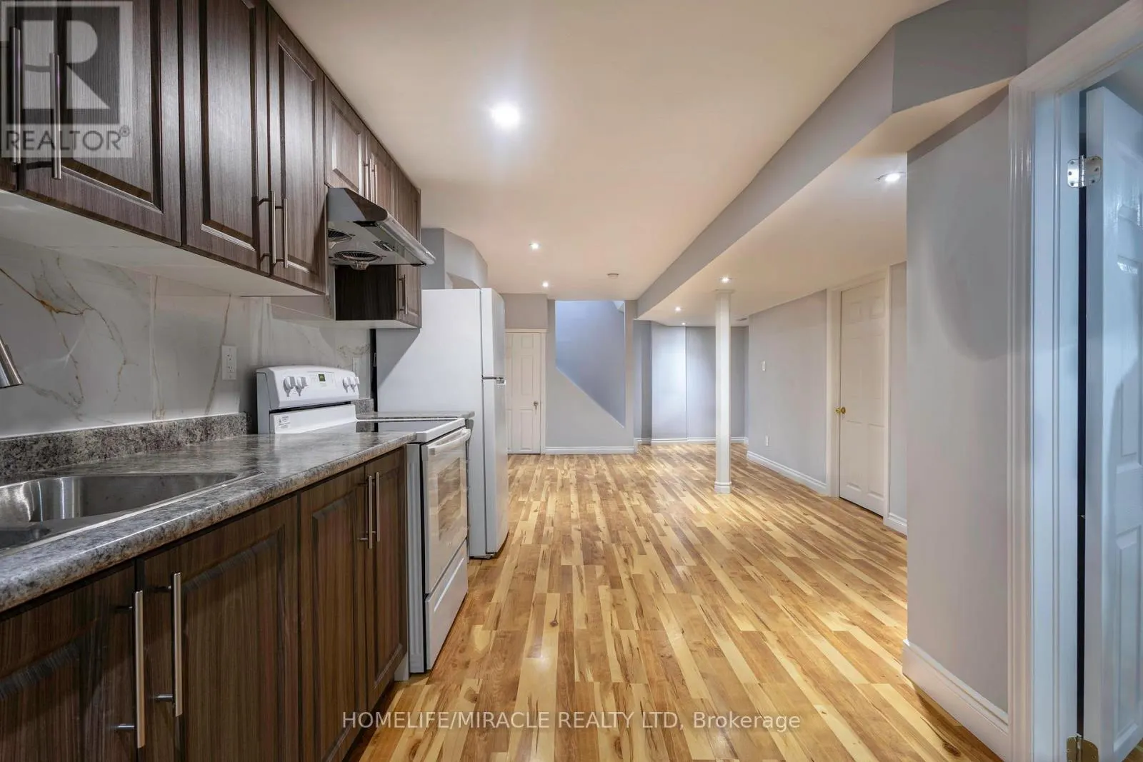 LOWER - 12 GILL CRESCENT