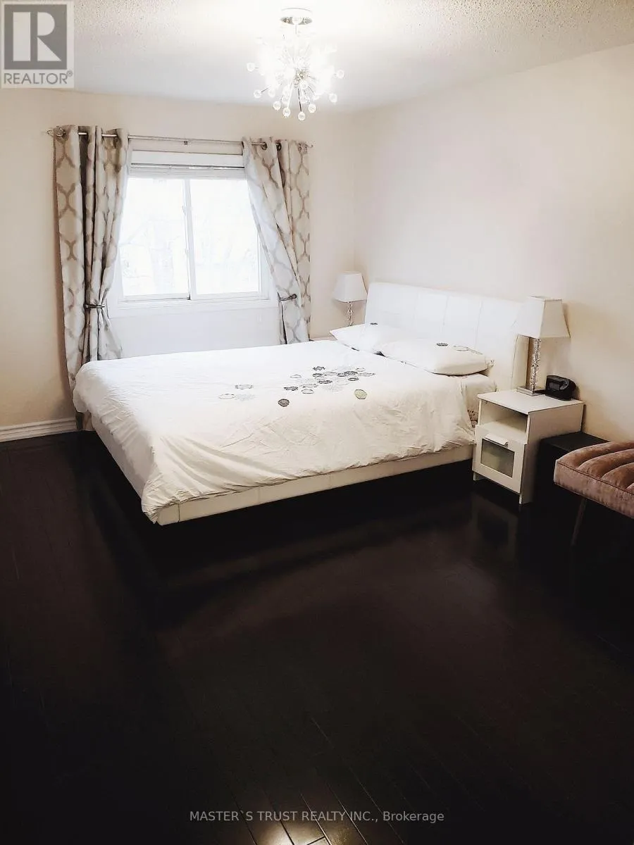 20 O'HALLORAN CRESCENT