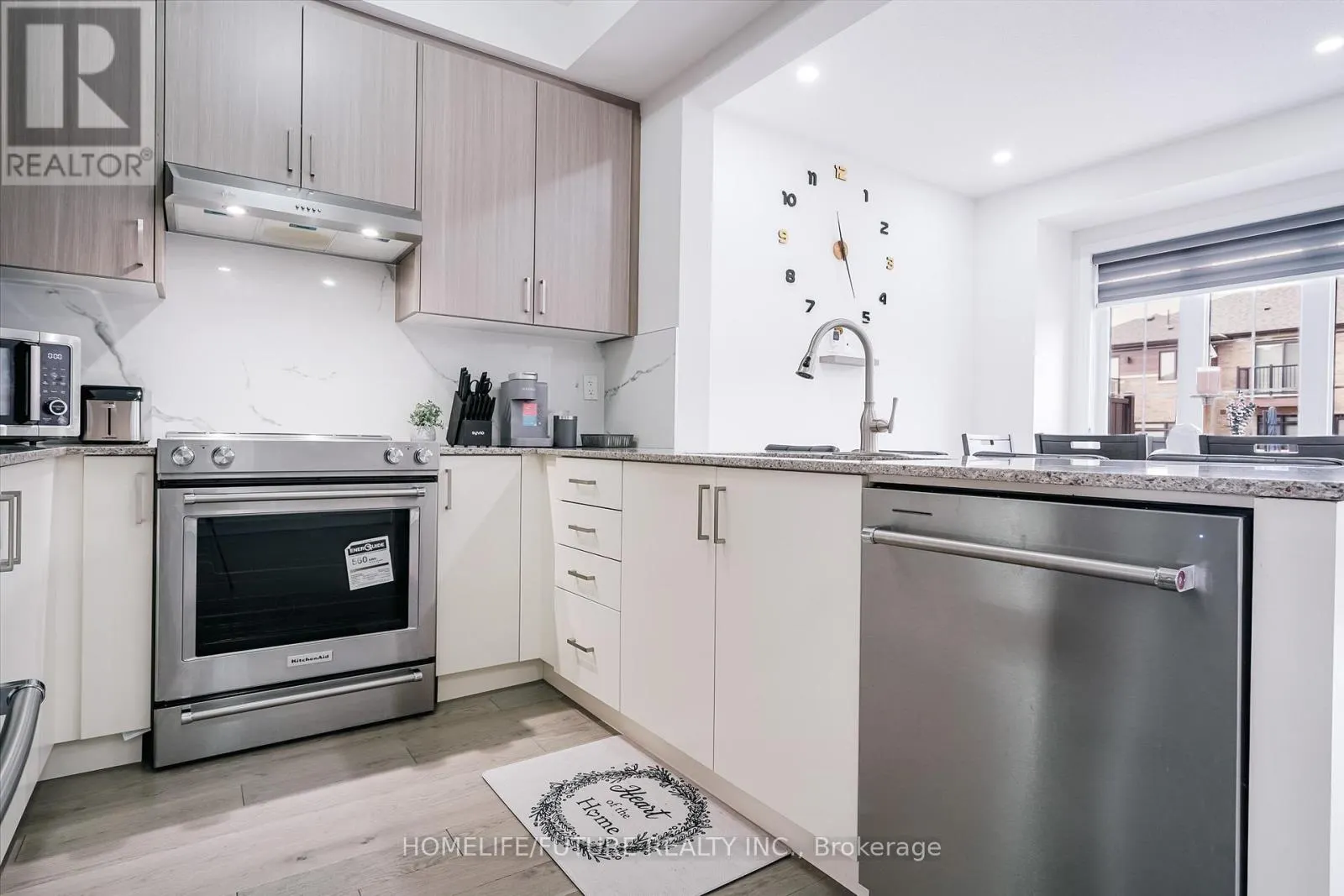 2626 DELPHINIUM TRAIL