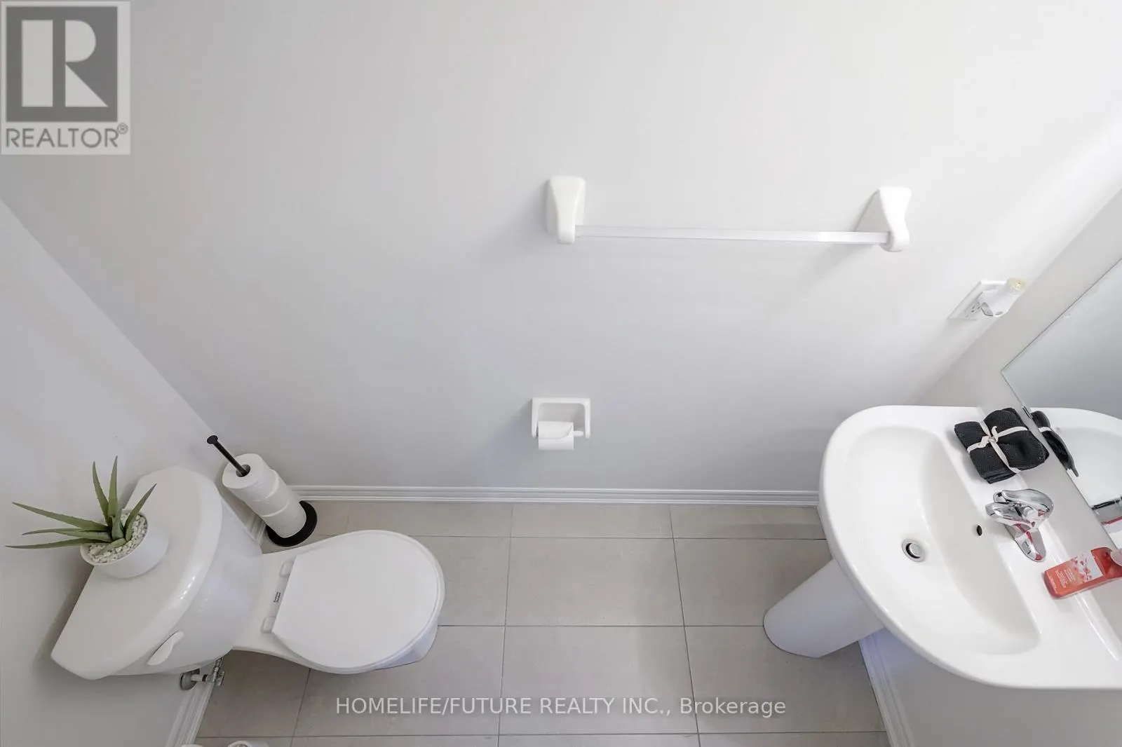 2626 DELPHINIUM TRAIL