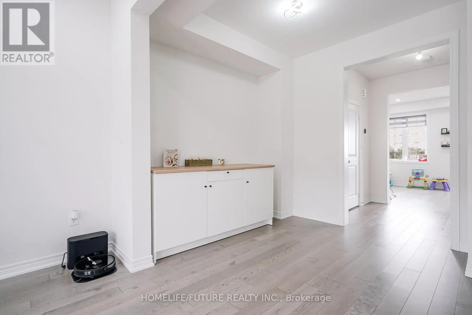 2626 DELPHINIUM TRAIL