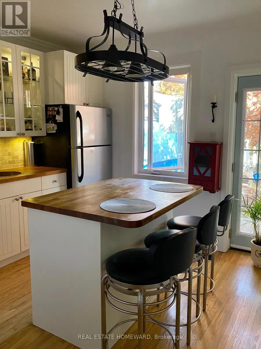 63 QUEENSBURY AVENUE