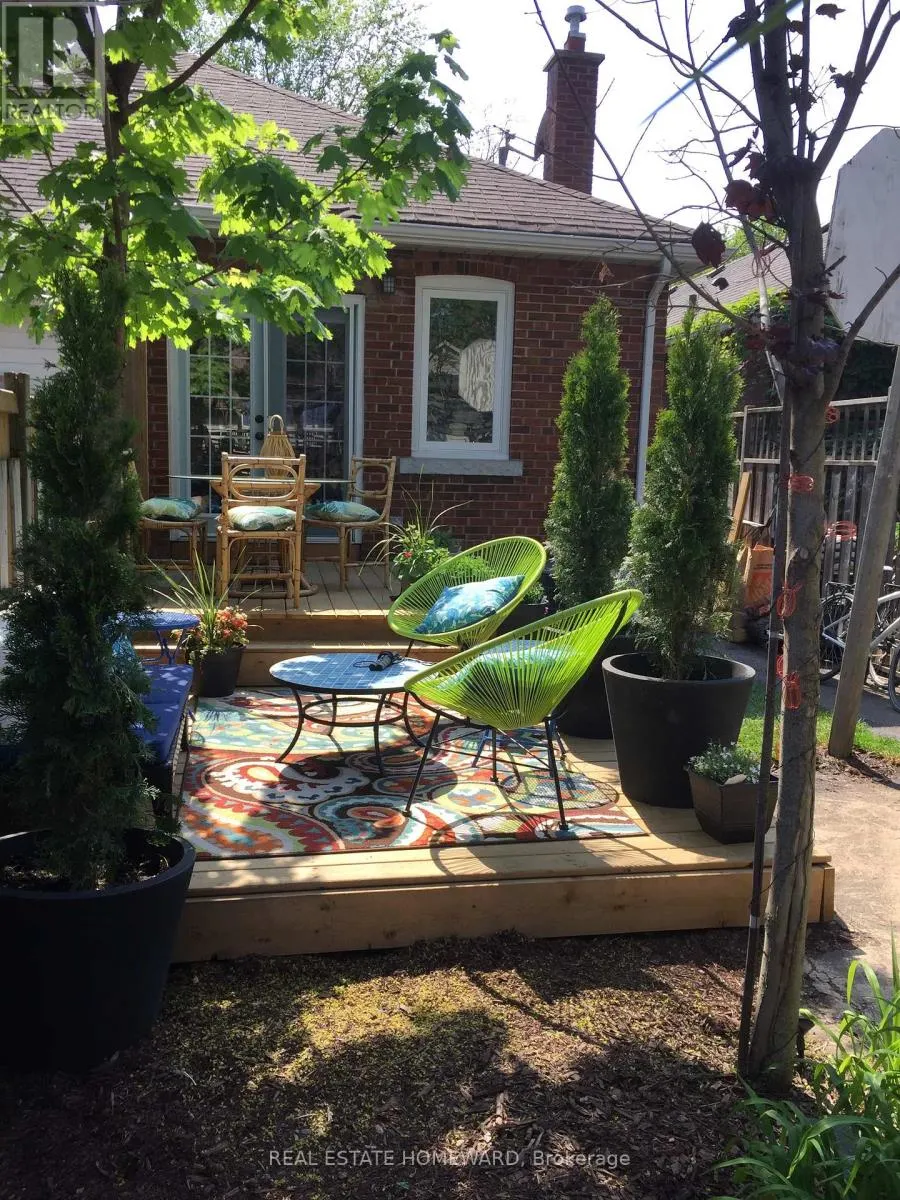 63 QUEENSBURY AVENUE