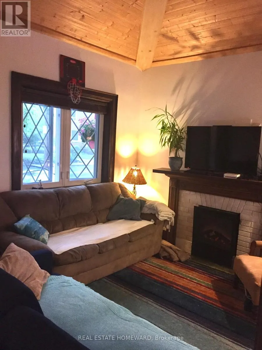 63 QUEENSBURY AVENUE