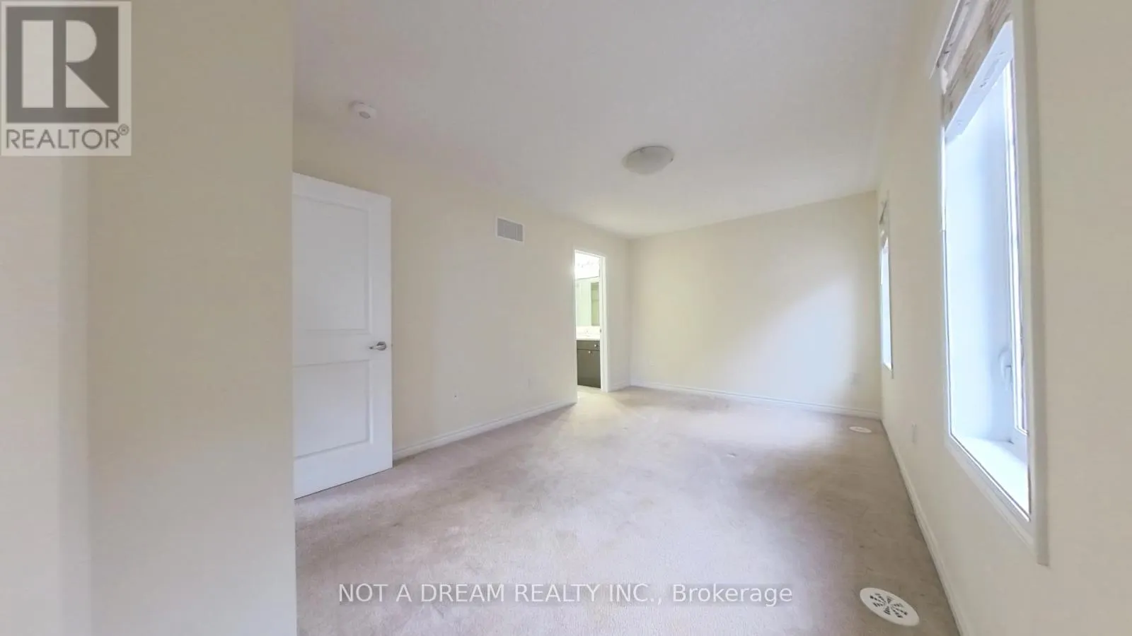 11 BLUEGILL CRESCENT