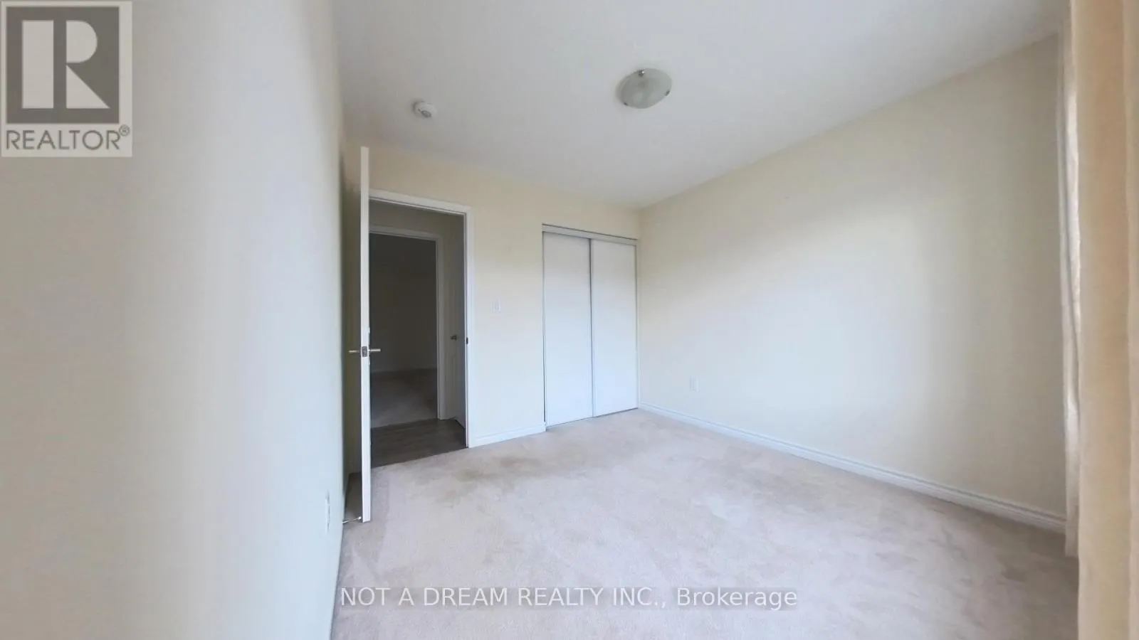 11 BLUEGILL CRESCENT