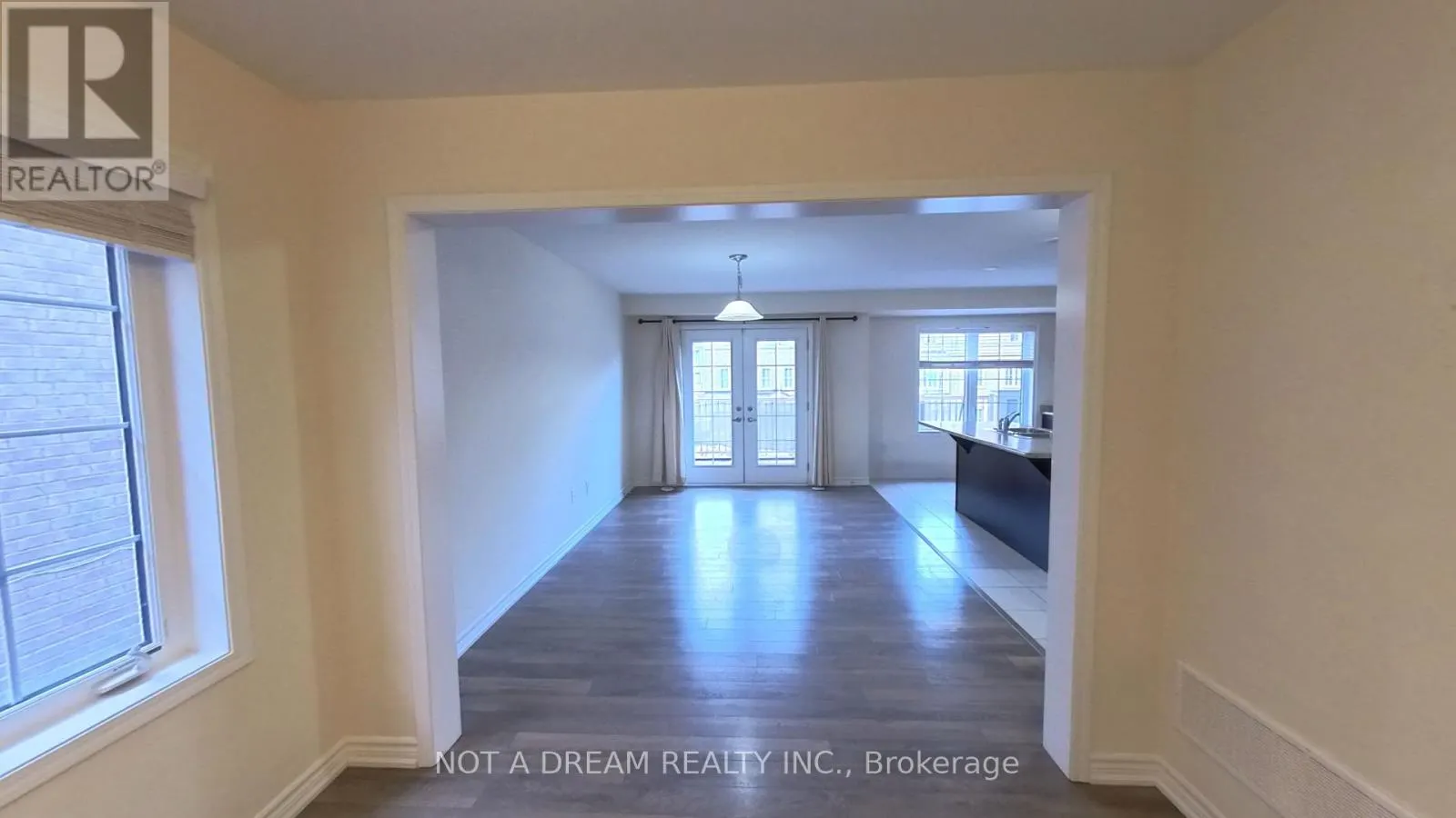 11 BLUEGILL CRESCENT