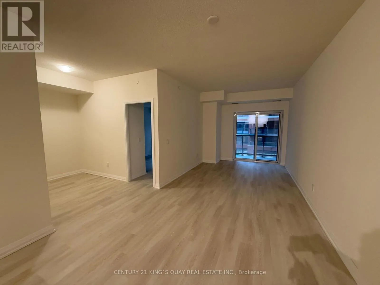 405 - 3260 SHEPPARD AVENUE E