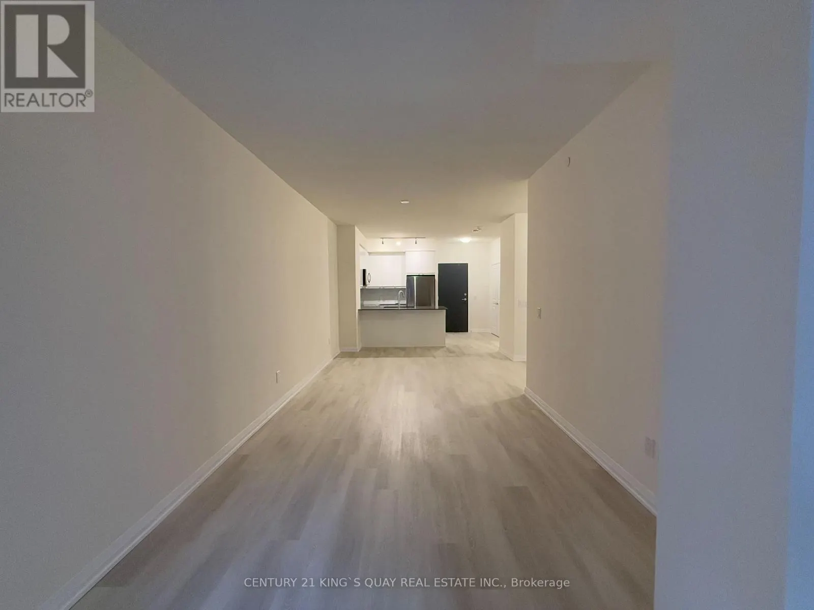 405 - 3260 SHEPPARD AVENUE E