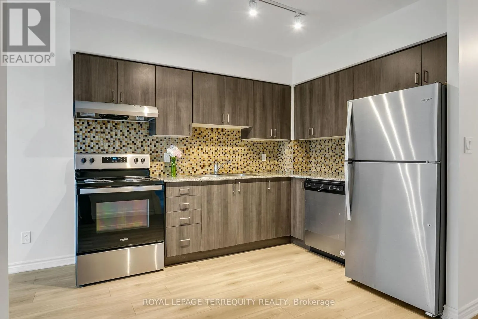 318 - 1 FALAISE ROAD